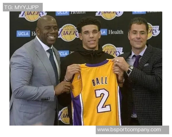 字母哥回忆科比81分之夜自曝周末可能帮妈妈卖东西